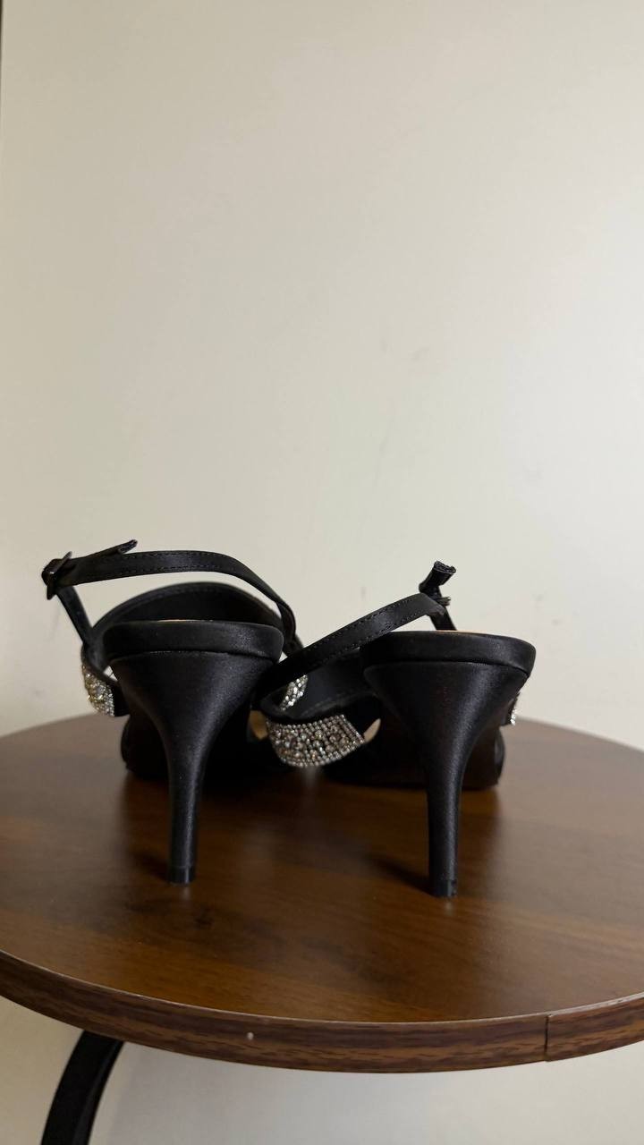 Nina Black Satin Slingback Pumps 8M New in Box $99