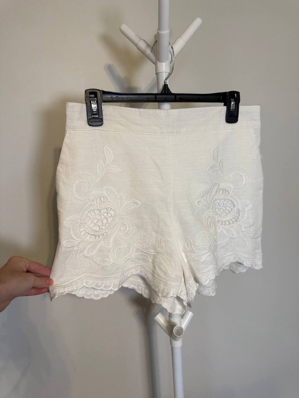 And Now This Embroidered Scalloped Lace Shorts – Size PL – NWT-$59