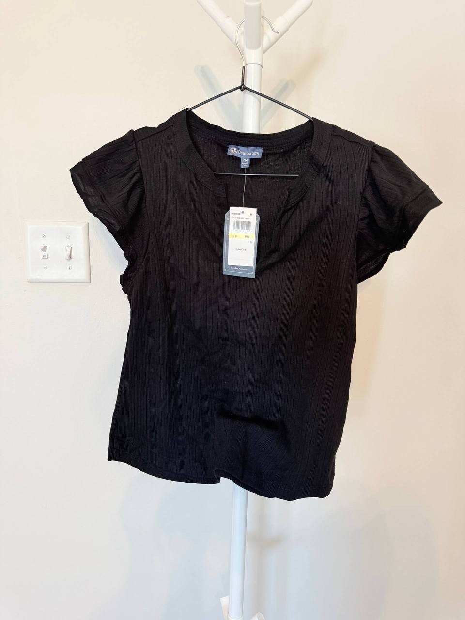 Democracy Petite Flutter Sleeve Top, NWT, Black Split Neck, Size PM