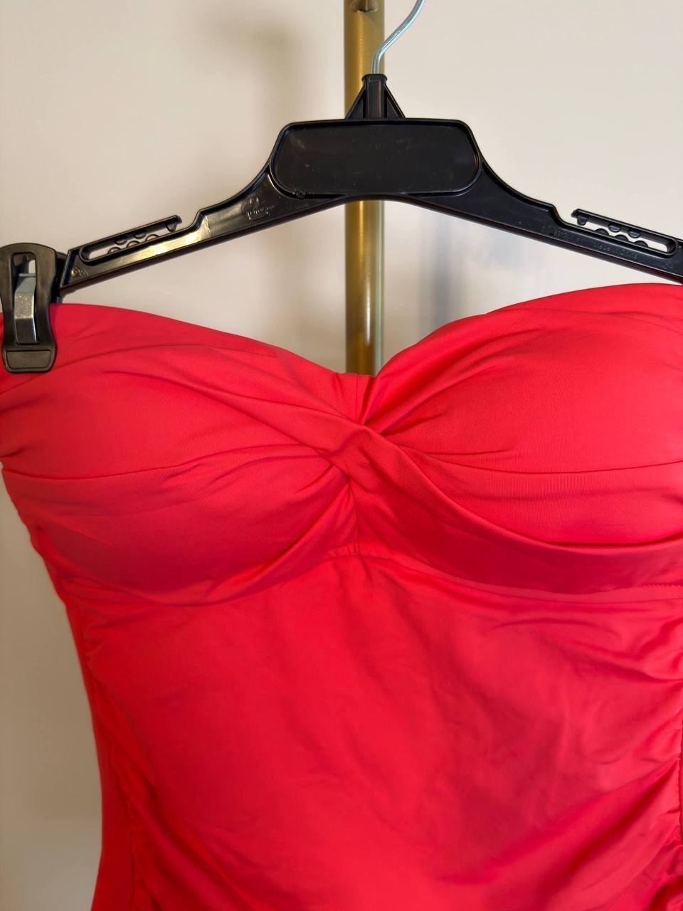 Anne Cole Twist Front Bandeaukini Swim Top Coral M NWT $60
