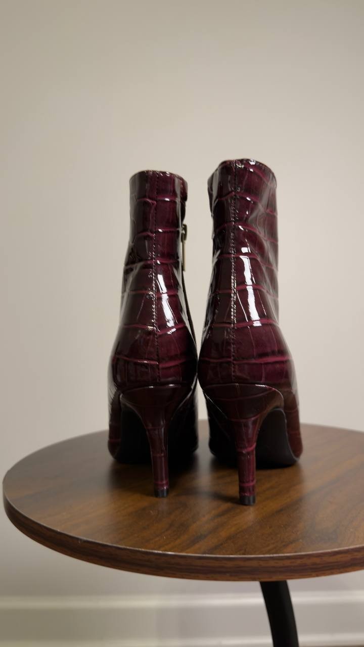 I.N.C.  International  Concepts   Ankle  Booties  Wine  5M  New  $99.90