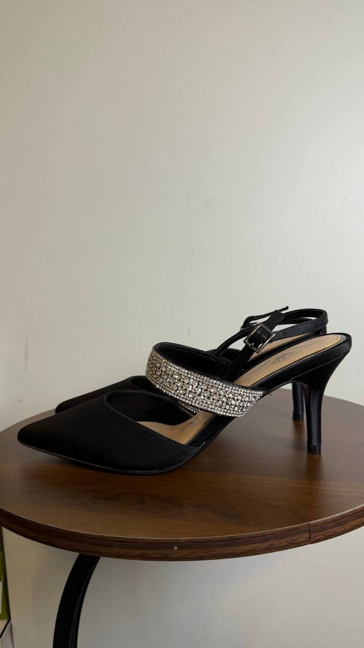 Nina Black Satin Slingback Pumps 8M New in Box $99