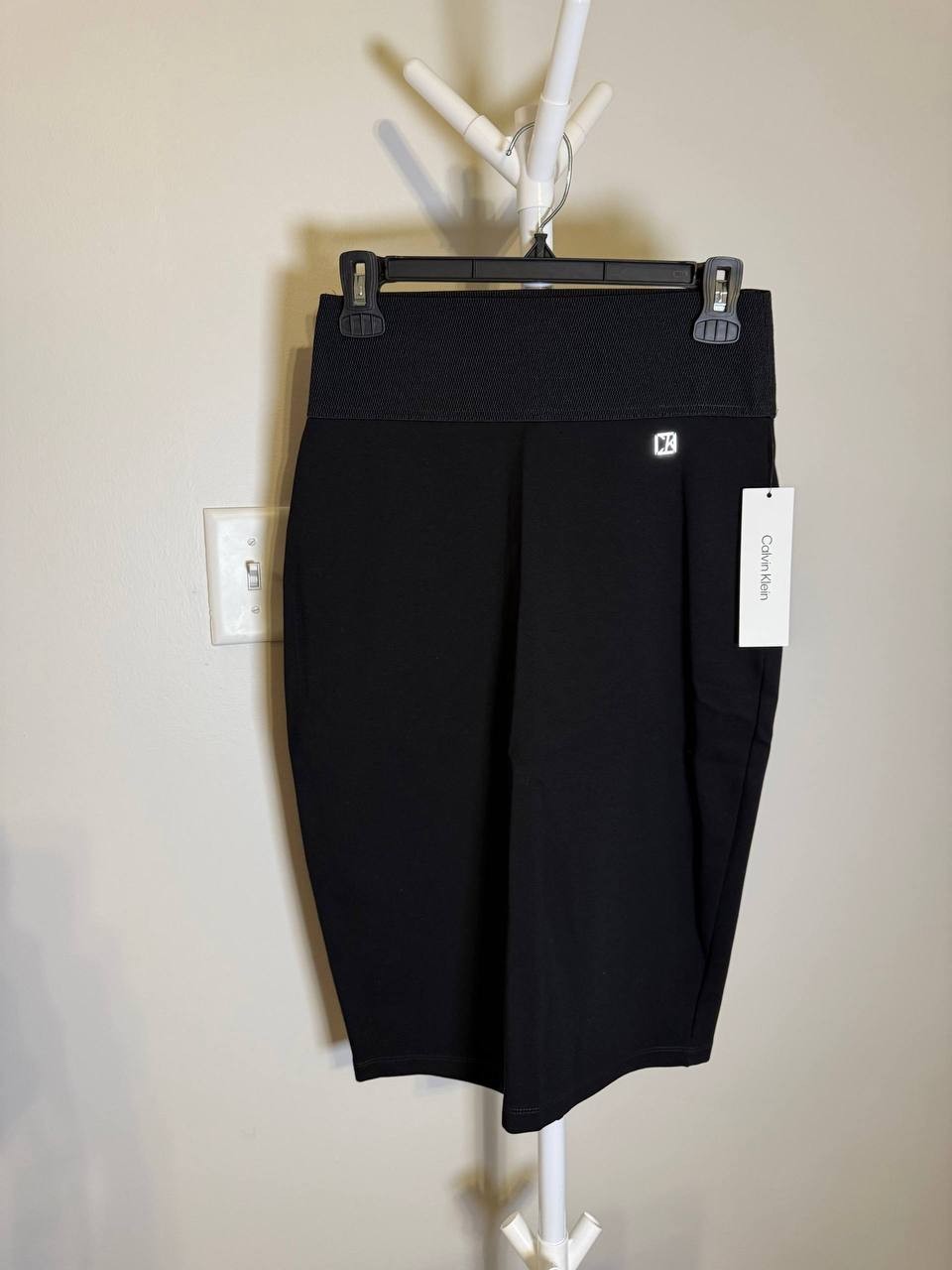 Calvin Klein Modern Essentials Pencil Skirt – XS – Black – NWT – $69.50