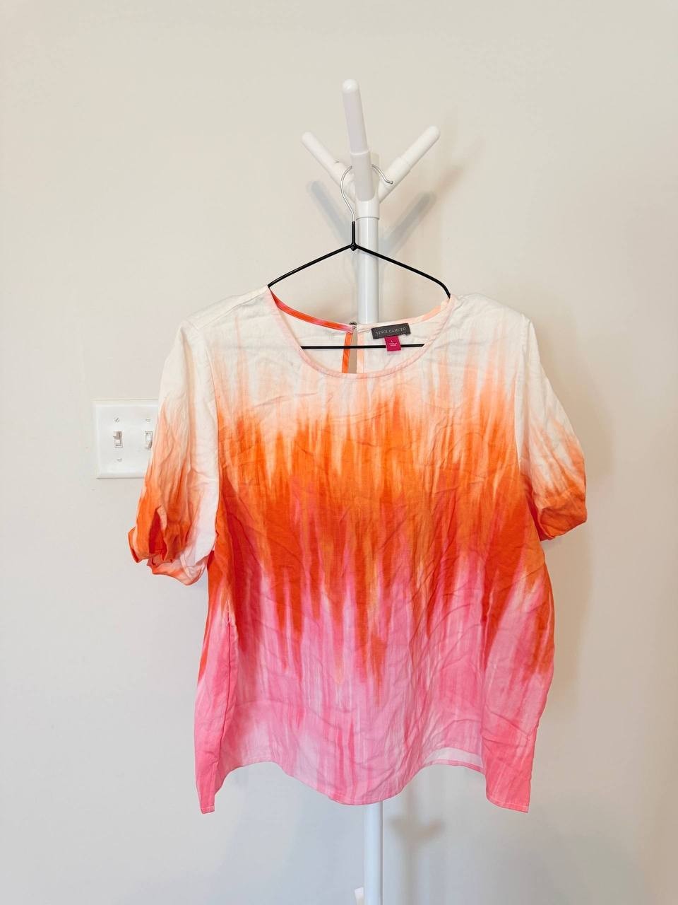 Vince Camuto Tie‑Dye Puff Sleeve Top – Size L – NWT – $89