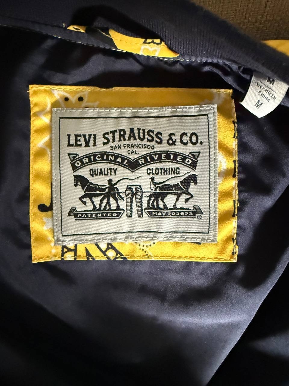 Levi's Bomber Jacket Paisley Yellow - Men's M, Softshell Polyester, NWT