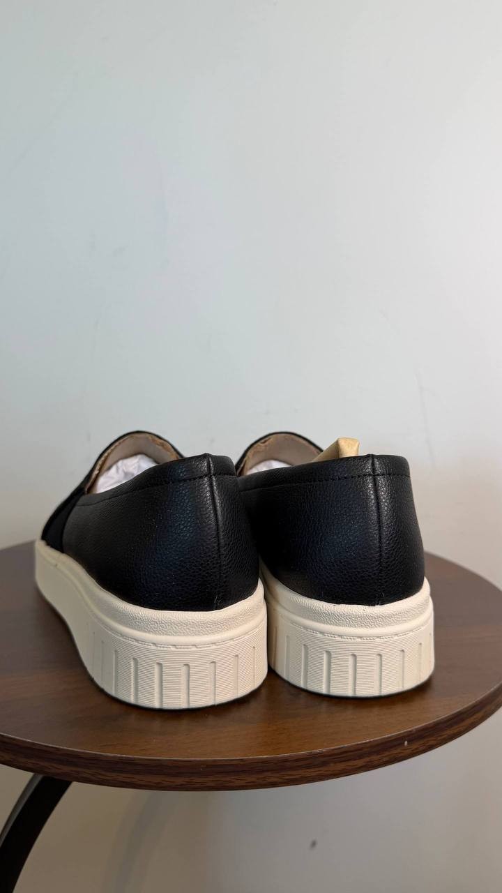 LifeStride Grandeur Women’s Slip-On Sneaker Black 10M Synthetic/Fabric $80 NWB