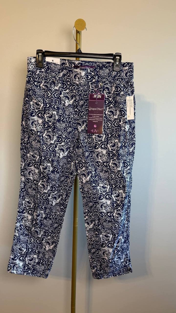 Gloria Vanderbilt Amanda Printed Pull-On Capri Pants Blue Polynesian Nights 4 NW