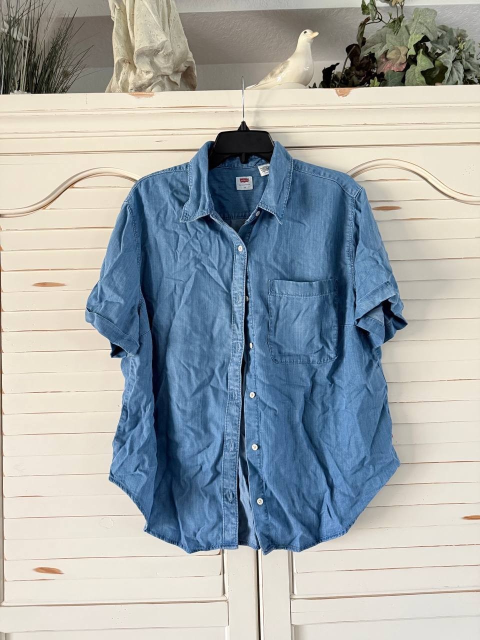 Levi’s Darlene Shirt 1X Blue Short Sleeve Button-Up Relaxed Fit NWT