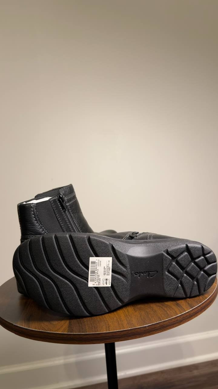 Clarks  Carleigh  Style  Boots  Black  Leather  8M  New  $130