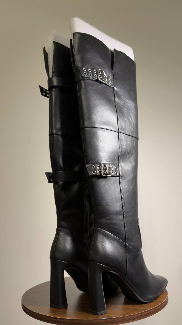 Wild  Pair  Over‑The‑Knee  Buckle  Boots  Black  Man‑Made  7M  New  $119.90
