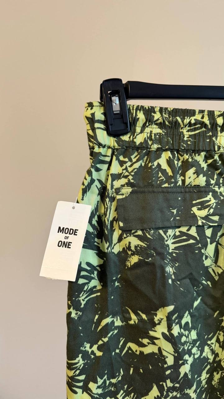 Mode of One Men’s Abstracted Floral Printed 9" Cargo Shorts Regular Fit L $59.50