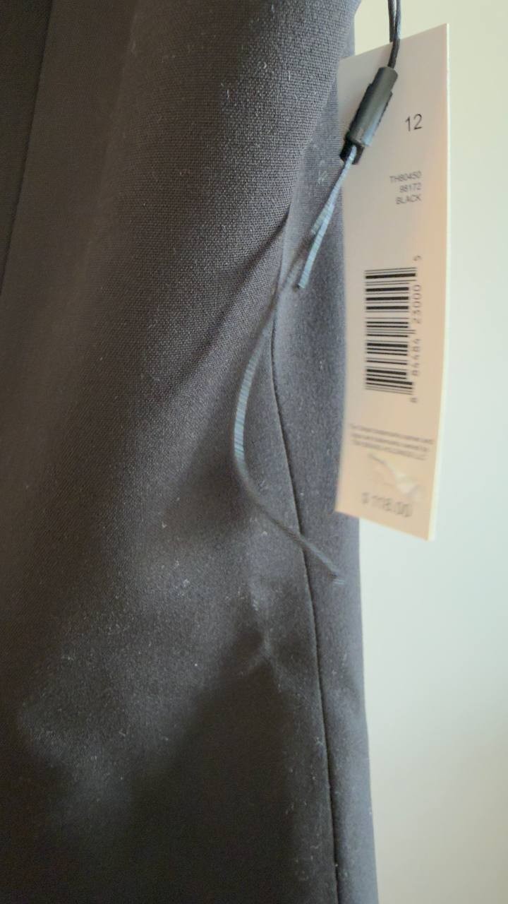 T Tahari Tonya Pleated Sleeveless V‑Neck Sheath Dress Black 12 NWT $118