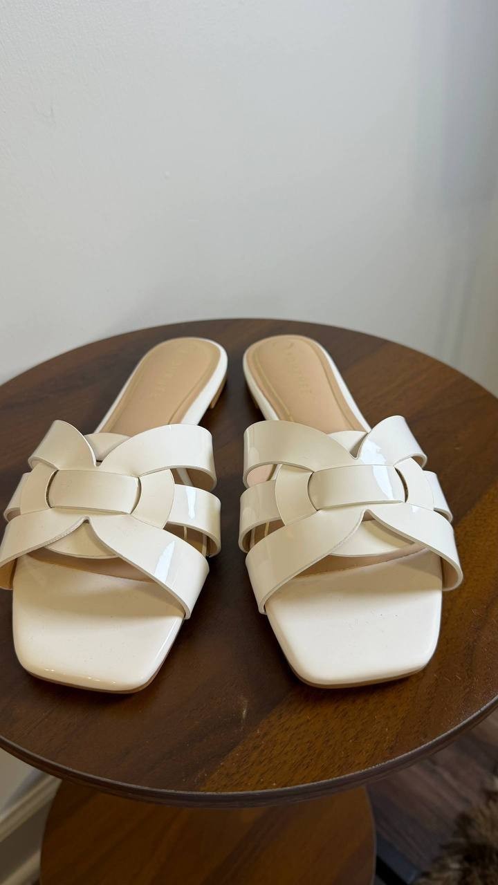 Journee Arrina Sandals 8.5W White Slip‑On Square Toe Flat Summer NWOB msrp$72