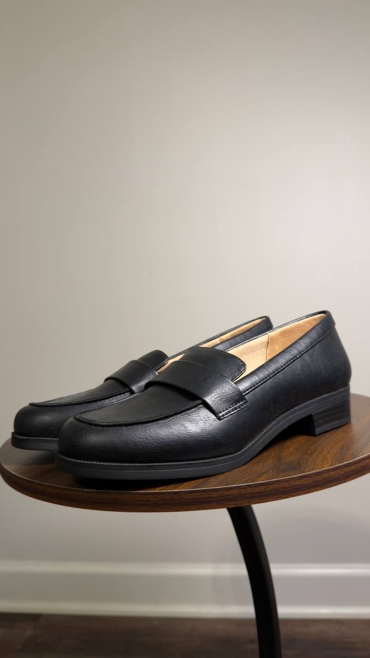 Life Stride  Sonoma  2  Slip‑On  Penny  Loafers  Black  Smooth 7  M  NWT  $80