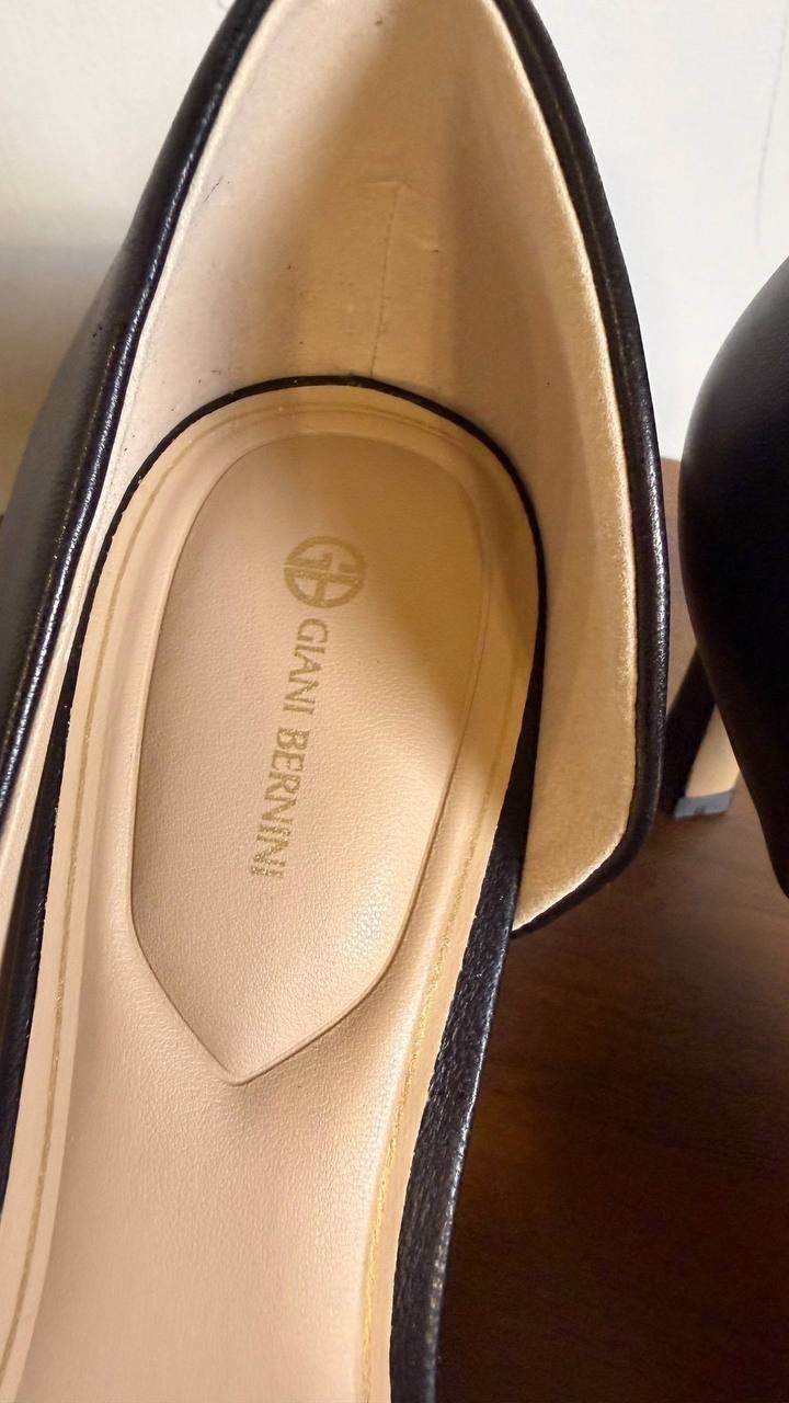 Giani Bernini Valorr Pumps 8M Black Leather Peep Toe d’Orsay NIB msrp$89.50