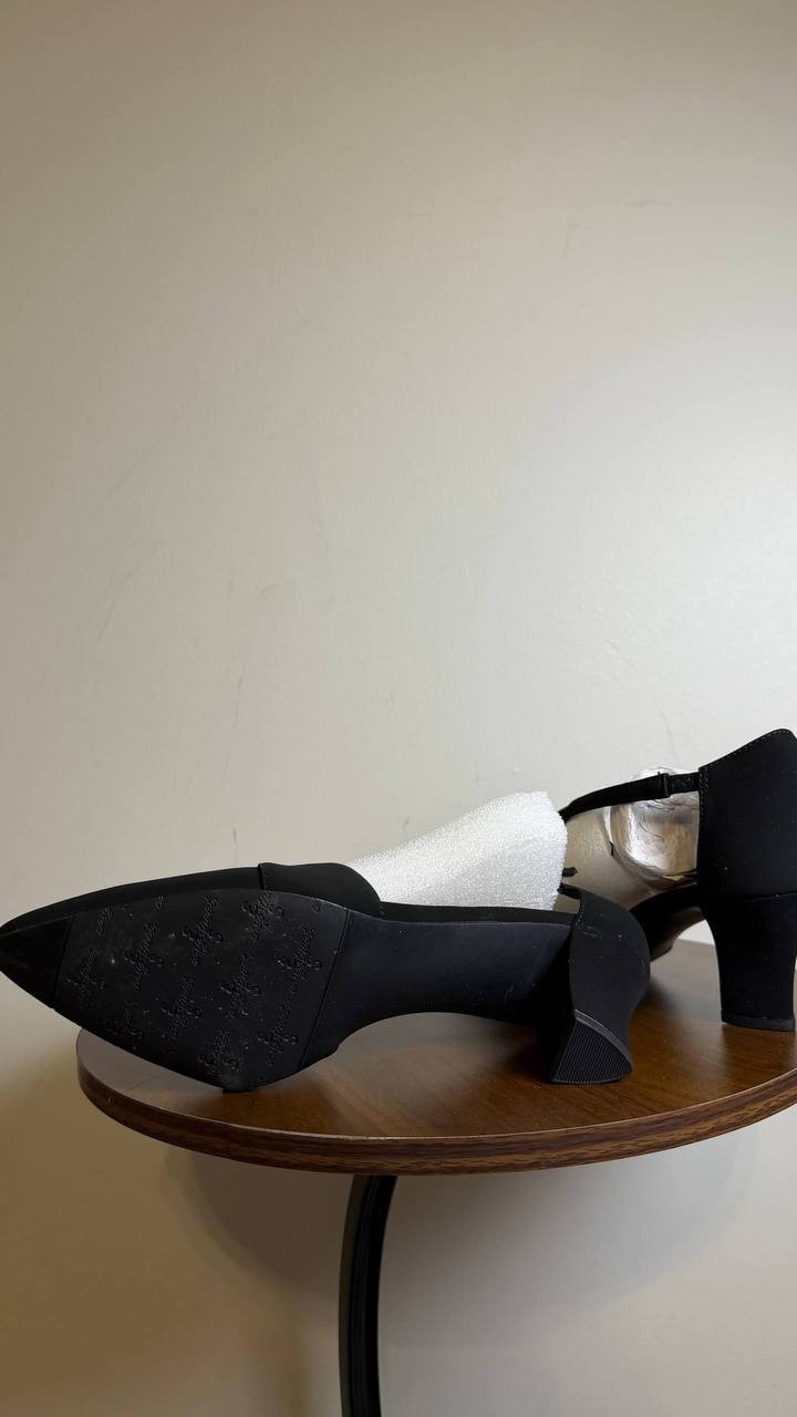 Easy Street Elegance Cross Strap Pumps Black Lamy 7.5M NWB Faux Leather $69.99