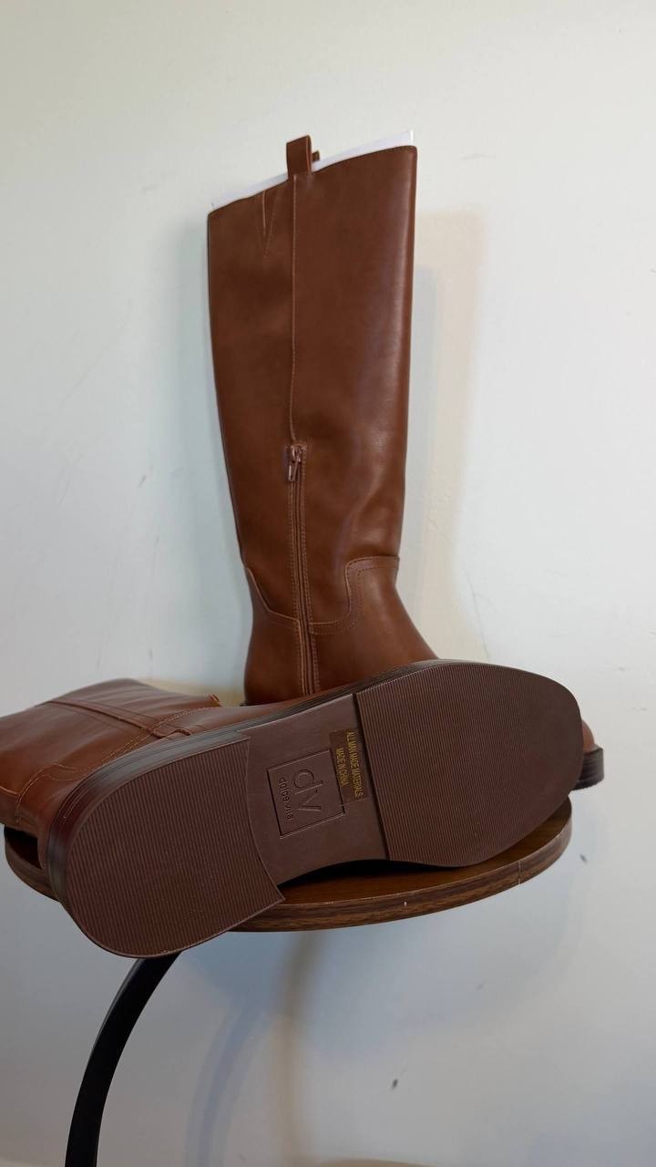 DV Dolce Vita Jernie Wide Calf Tall Riding Boots Tan Smooth 10M Man‑Made $99 NWB
