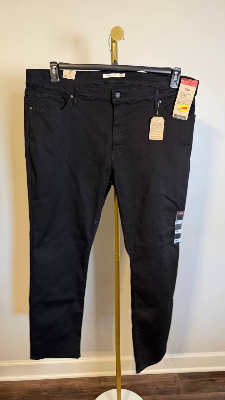 Levi’s Women’s Plus Shaping Jeans Black 22W M $69.50 NWT