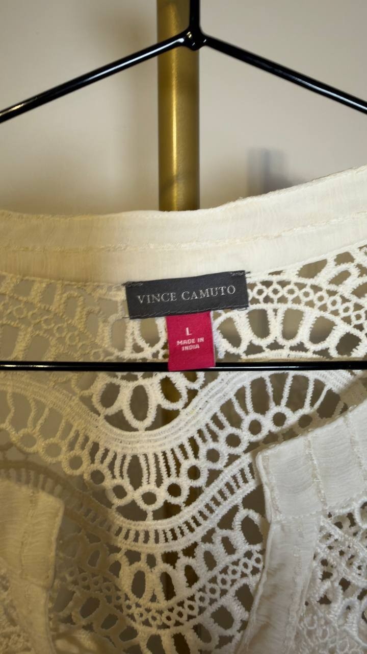 Vince Camuto Women’s V‑Neck Long Sleeve Button Blouse New Ivory L NWT $109