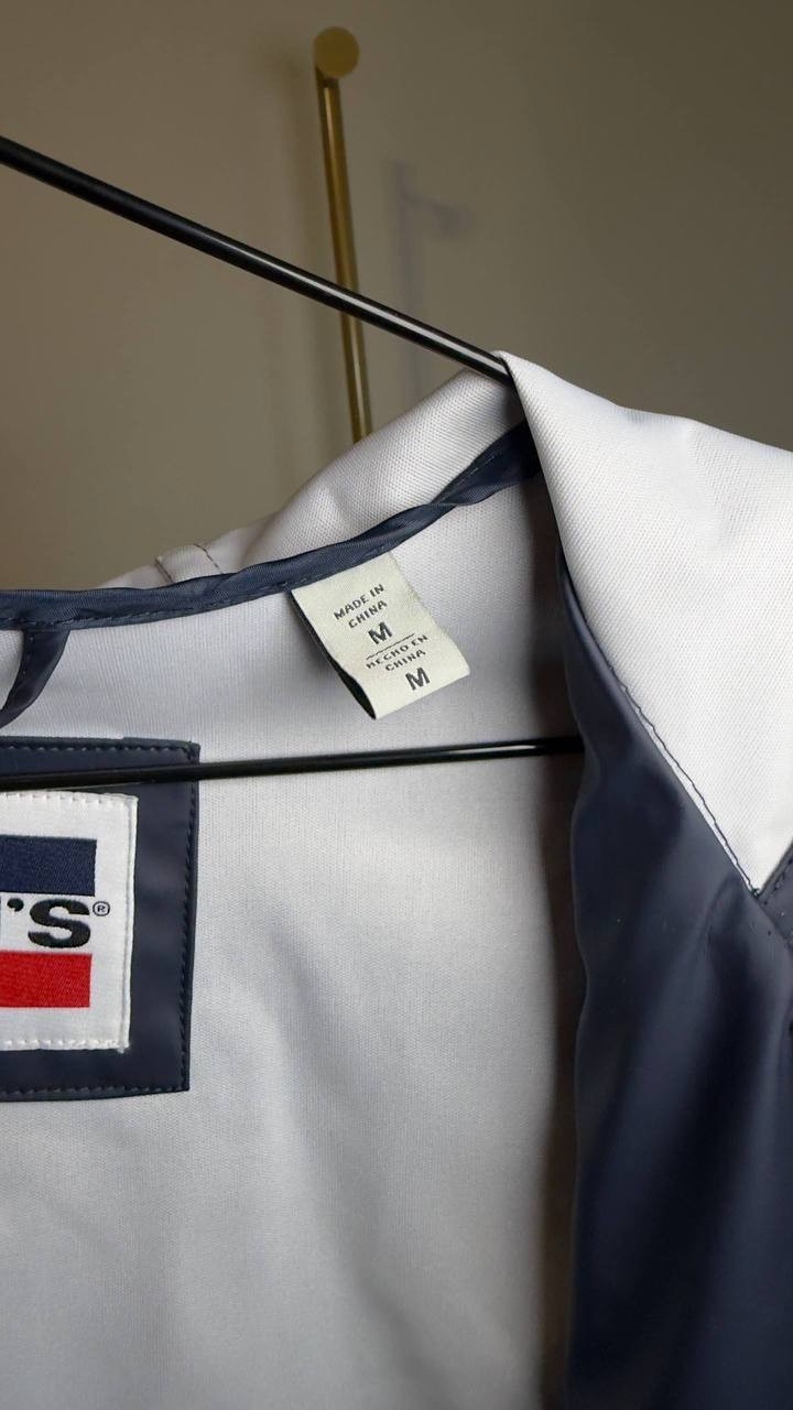 Levi’s Long Hooded Rain Coat Navy M NWT $150