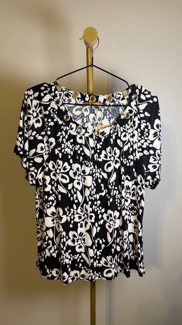 Belldini Women’s Grommet Detail Floral Knit Top Black Combo M NWT $49