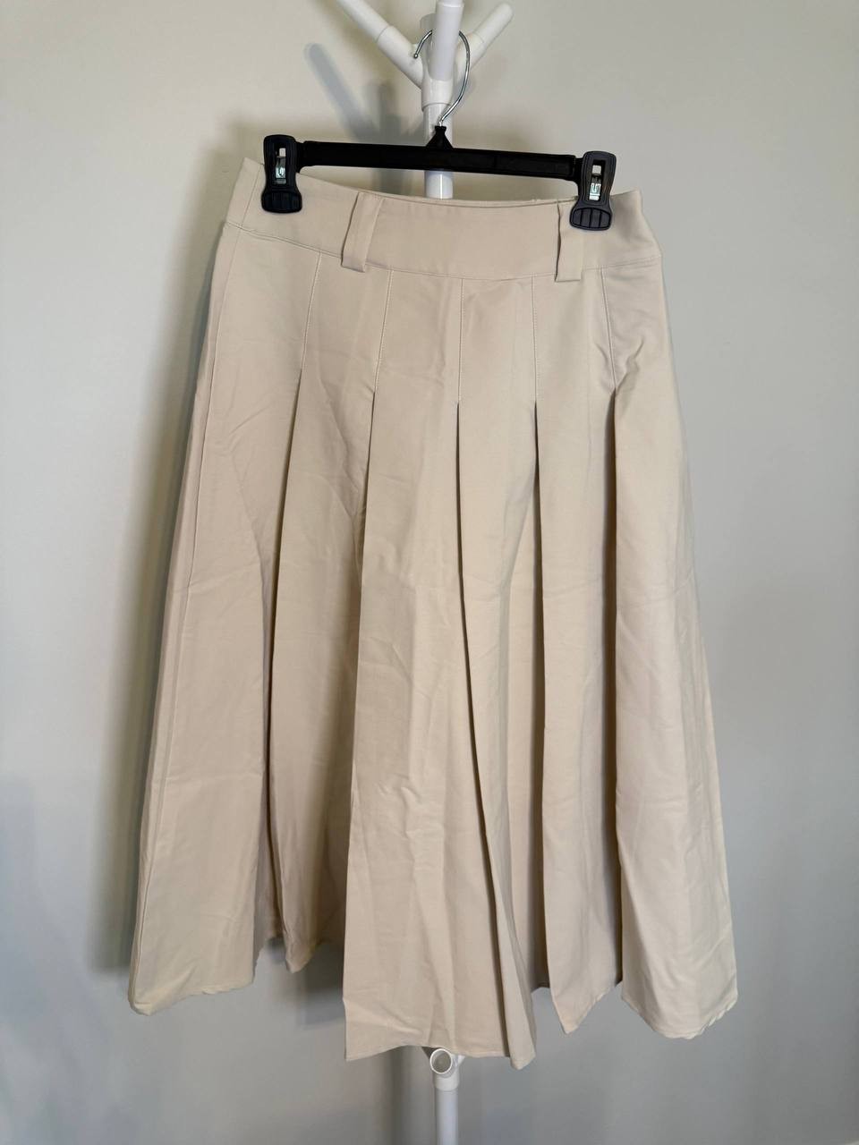 Cupshe Pleated Midi Skirt – Beige – Size S – NWT-Belt is not included