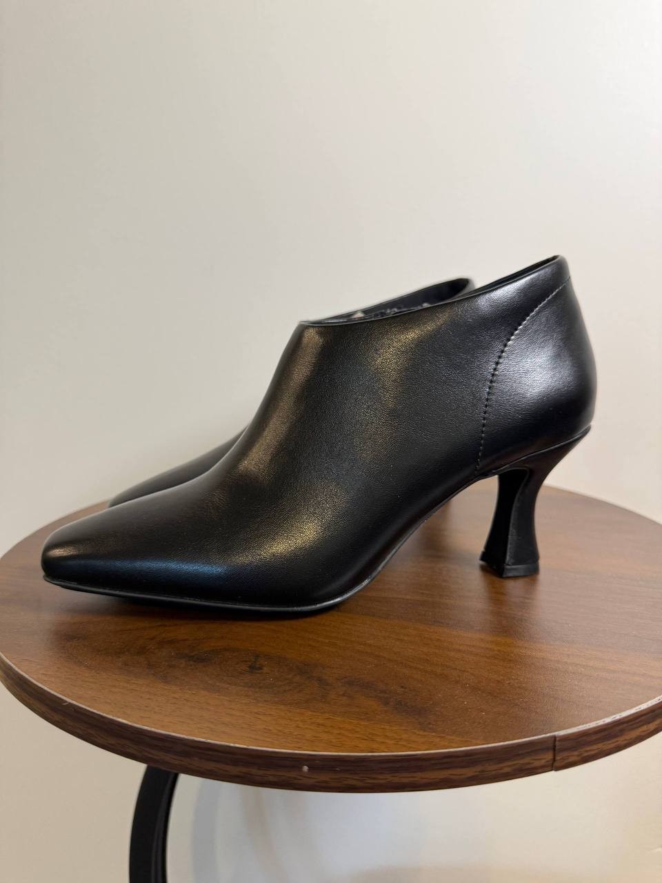 Anne Klein Percy Ankle‑Strap Shoes– Black Smooth – Size 6.5 – New in Box