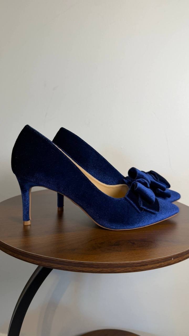 Journee Collection Crystol Pumps 7.5 Navy Velvet Bow Detail NIB
