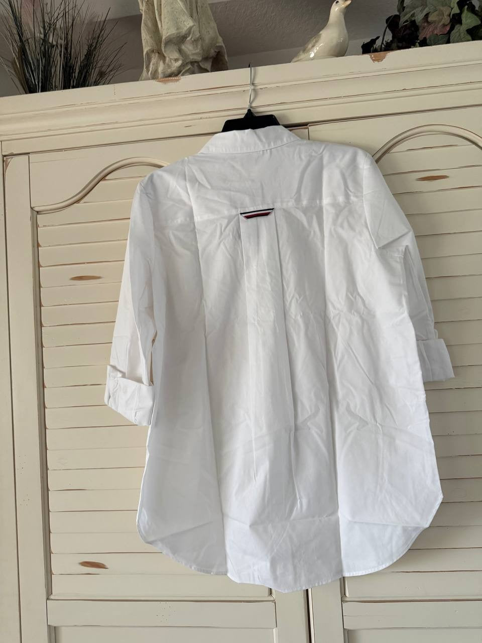 Tommy Hilfiger Tunic M White Long Sleeve Cotton Collared Shirt Curved Hem NWT