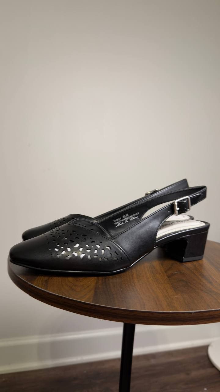 Easy Street  Slingback Pumps  Black  8.5M  New  $70