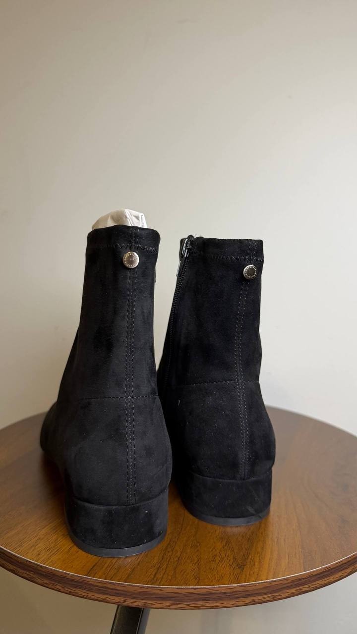 Anne Klein Russ Bootie Black Suede Women’s 7.5M NWB Low Heel Zip $129