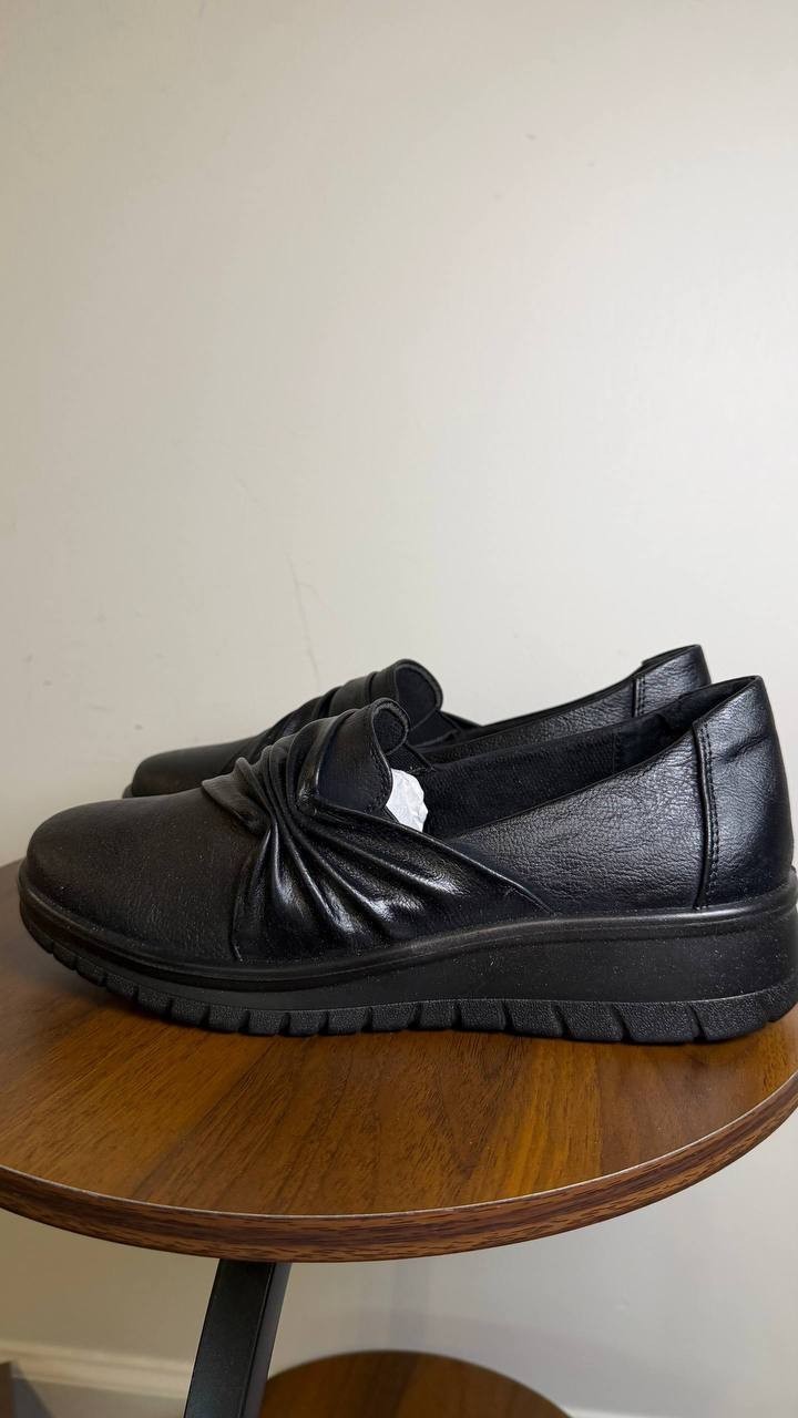 Easy Street Faith Slip‑On Wedge Shoes Black Women’s 9M Comfort Wave NWB $64.99