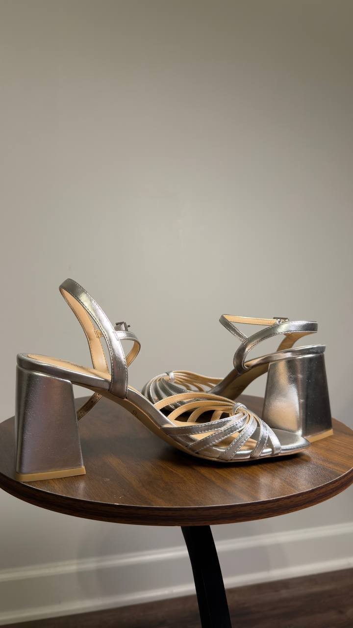 Jewel  Badgley  Mischka  Dress  Sandals  Silver  7.5  New  $119
