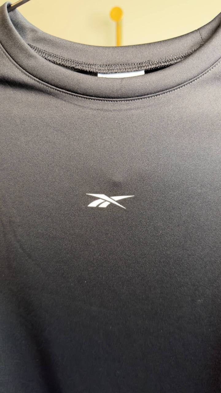 Reebok Active Identity Performance Logo Tech T‑Shirt Black XS NWT $25