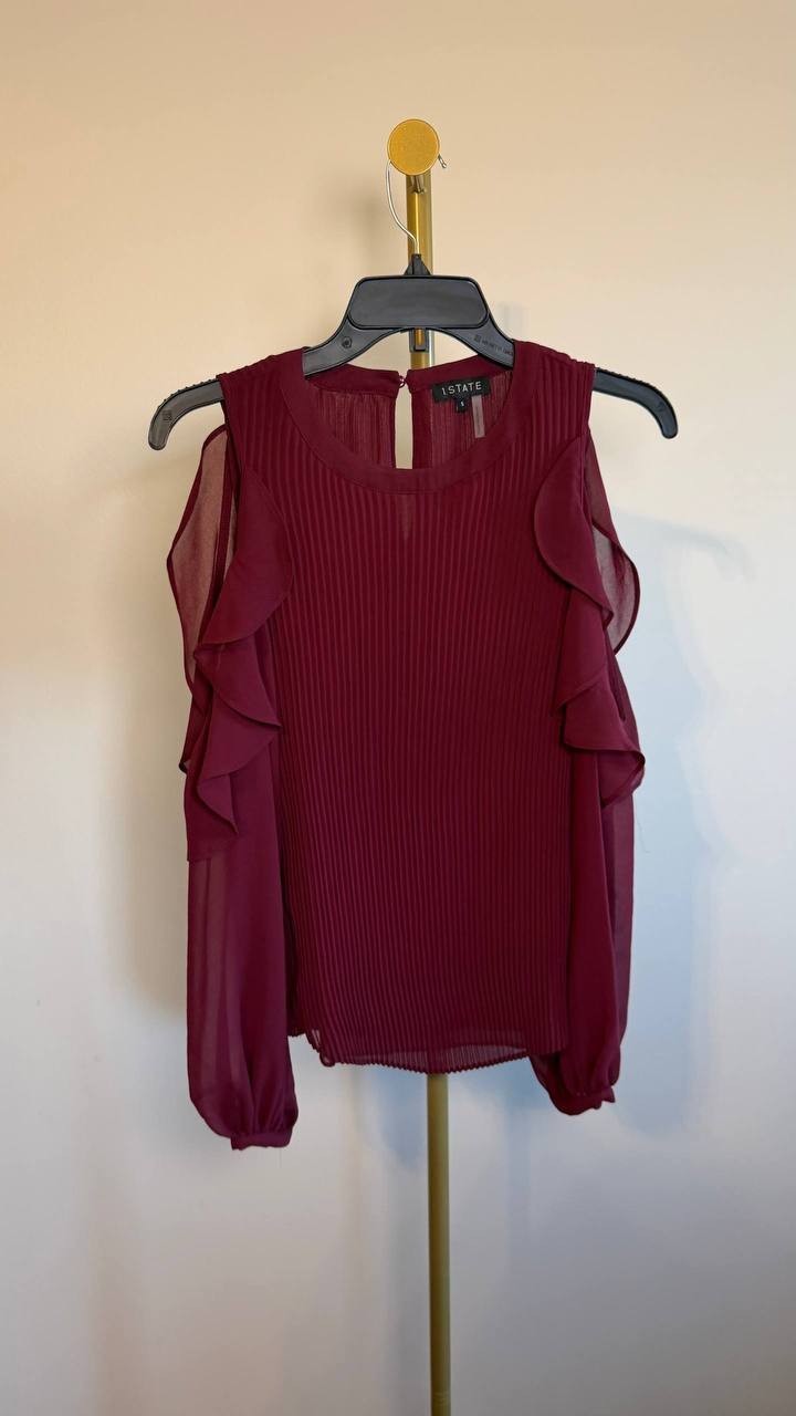 1.STATE Cold‑Shoulder Cuffed Turtleneck Sweater Windsor Wine S NWOT $79