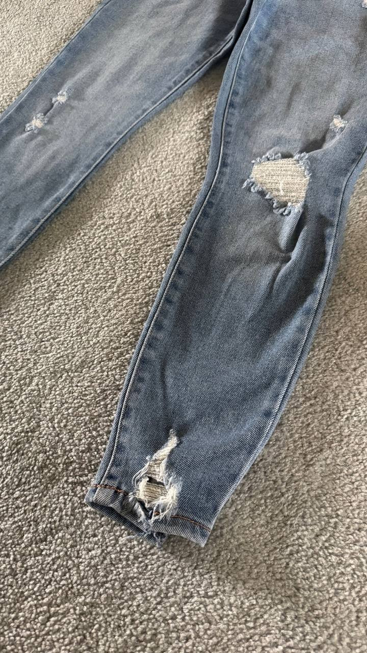 Celebrity Pink Women's Skinny Jeans Ankle Light Wash Distressed Size 7