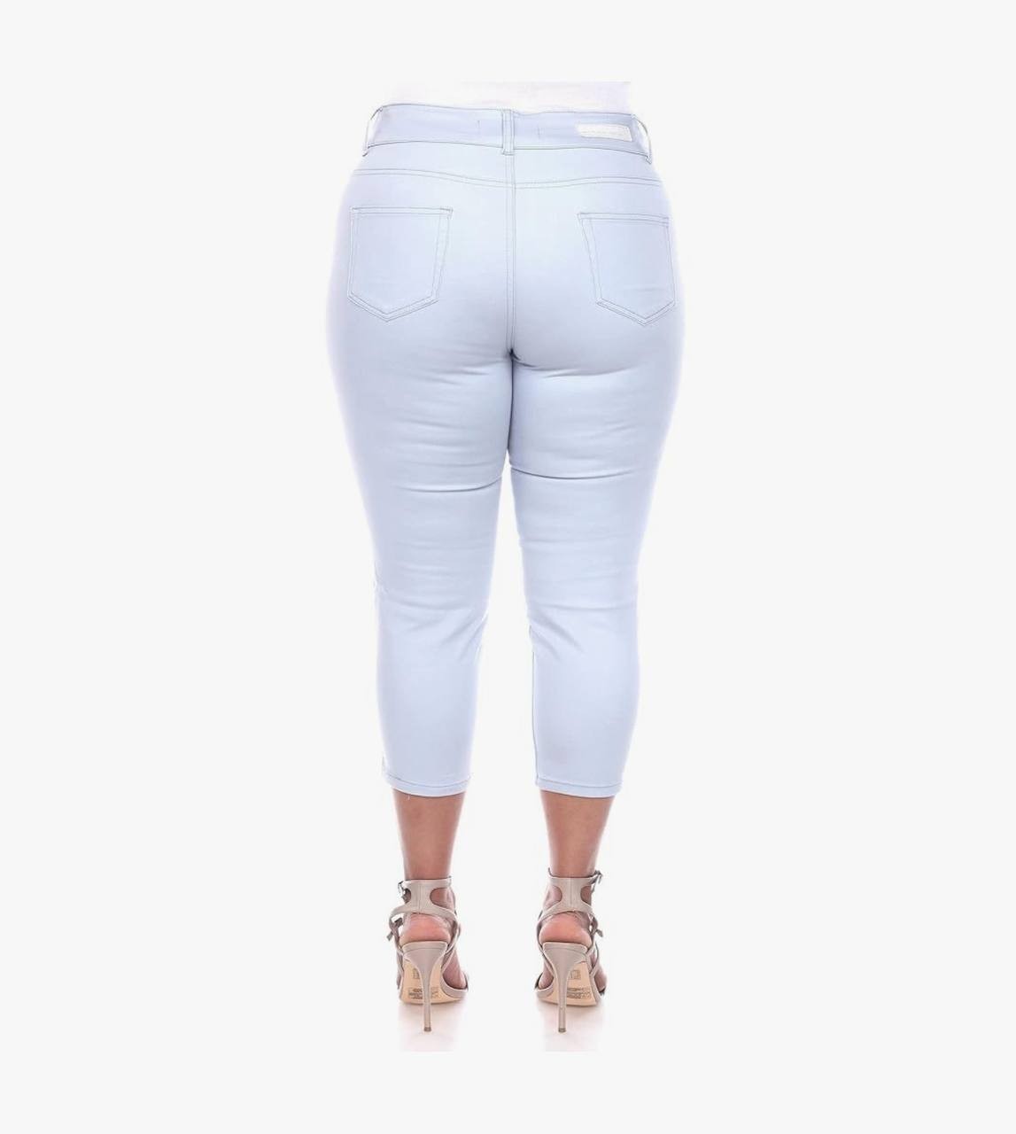 White Mark Plus Size High-Rise Super Stretch Denim Capri Jeans, Size 16