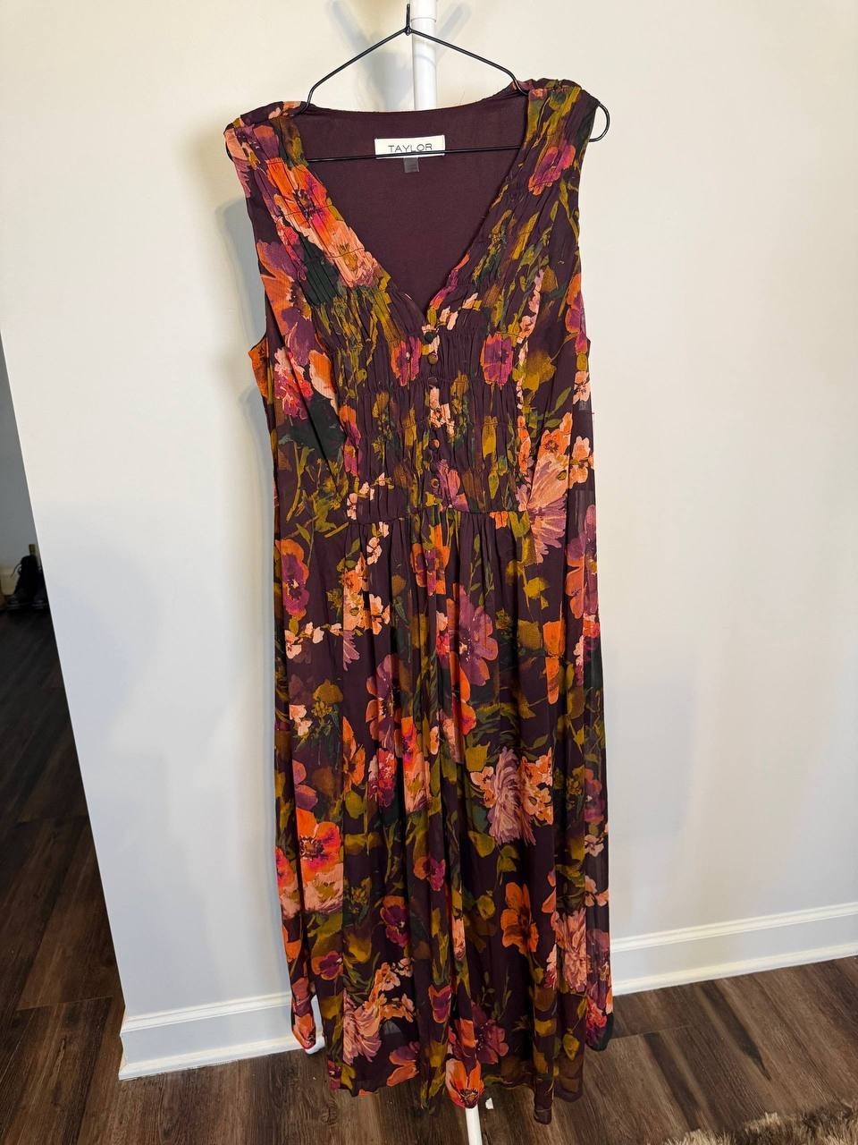 Taylor Floral Smocked A‑Line Dress – Size 9 – NWT – $128