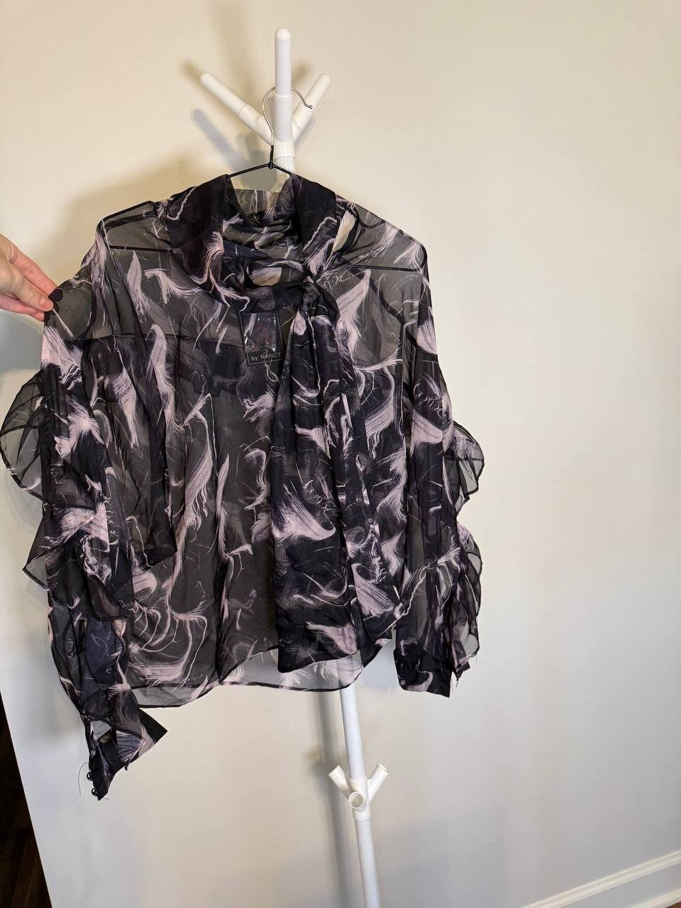 N by Nancy Satiny Sheer Ruffle Tie‑Neck Blouse– Size L -Black– NWT