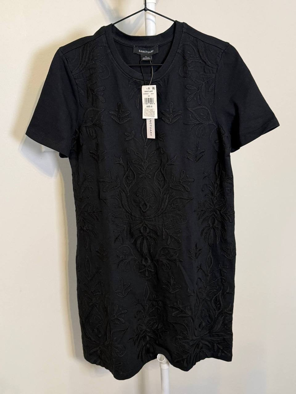Sanctuary “The Only One” Embroidered Cotton Dress – Size S – NWT – $89