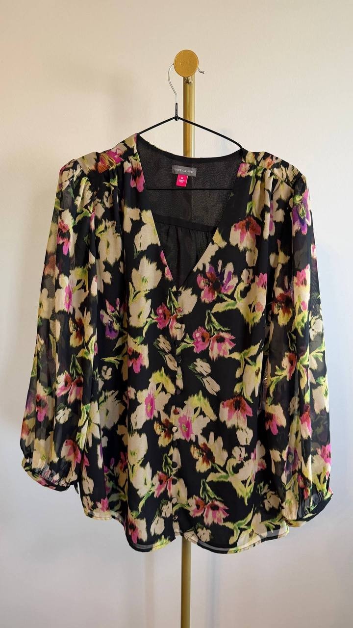 Vince Camuto Plus Size Floral‑Print V‑Neck Blouse Black Multi 1X $89 NWT
