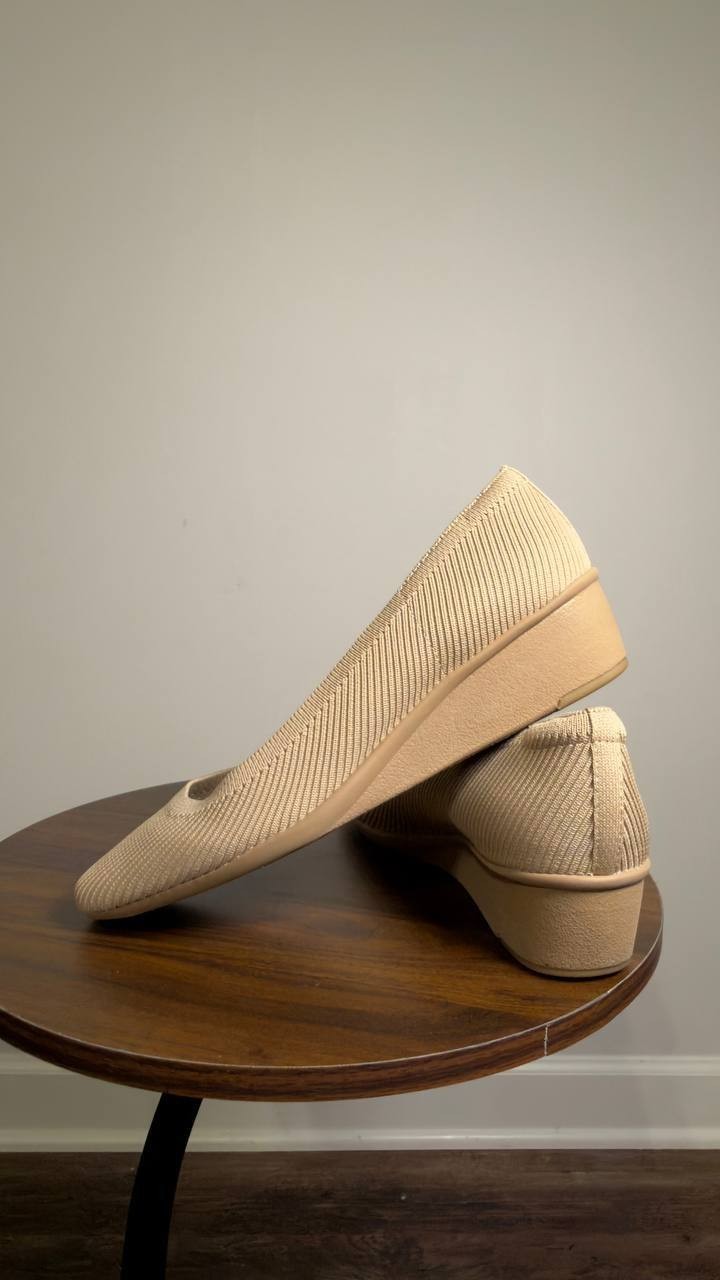 Anne  Klein  Wedge  Pumps  Tan  Knit  10M  New  $75