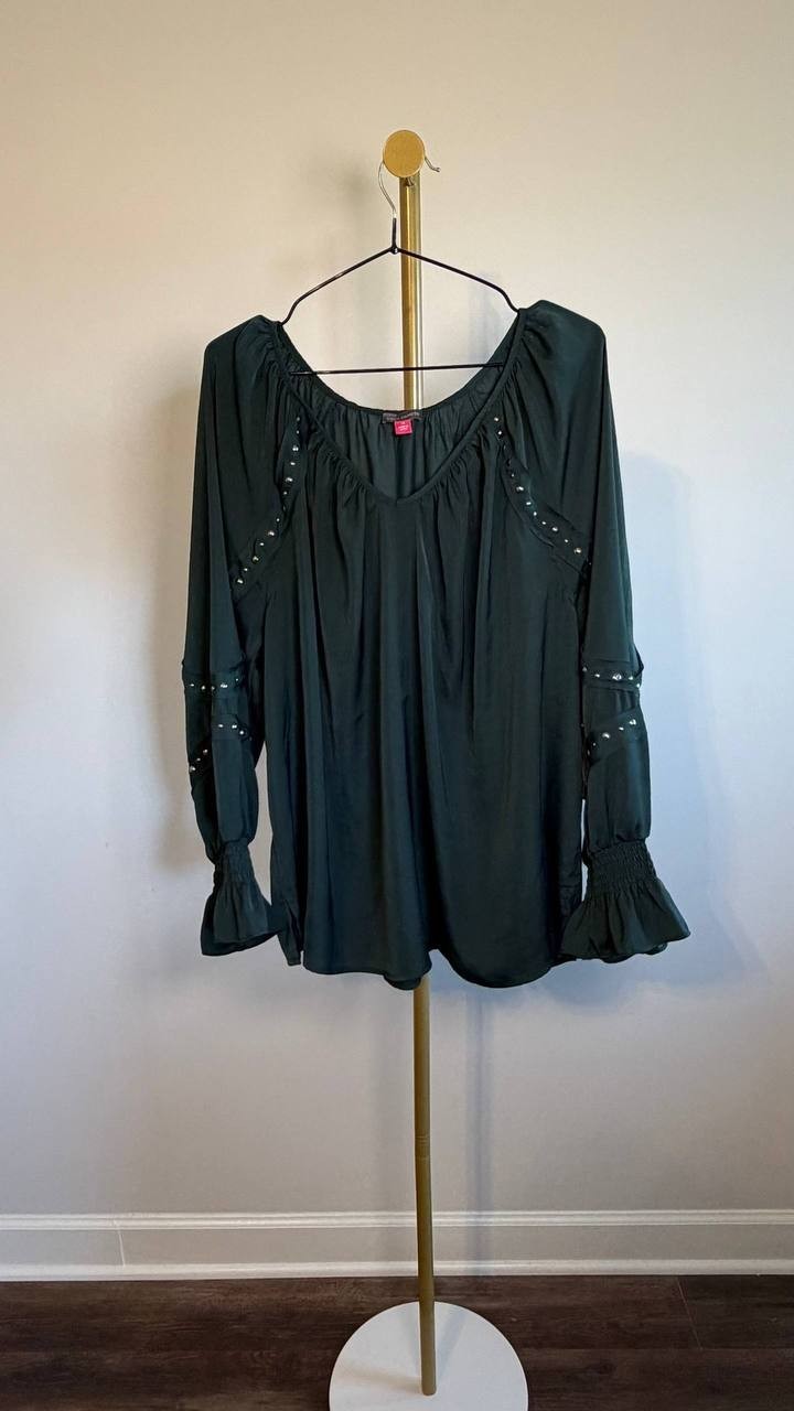 Vince Camuto Embellished V‑Neck Top Forest Night 1X NWT $89