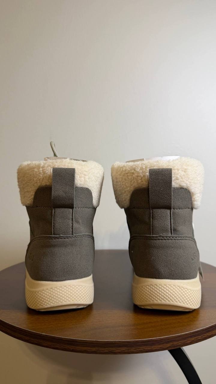 JBU Freeze Boots 8.5M Grey Suede Round Toe Faux Shearling New In Box msrp$79