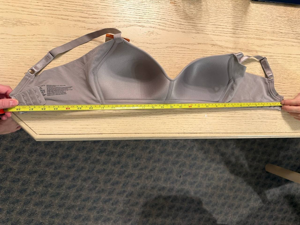 Warner’s Women’s Bra – Style RM3061A Wire-Free Contour Bra, Size 38C Gray