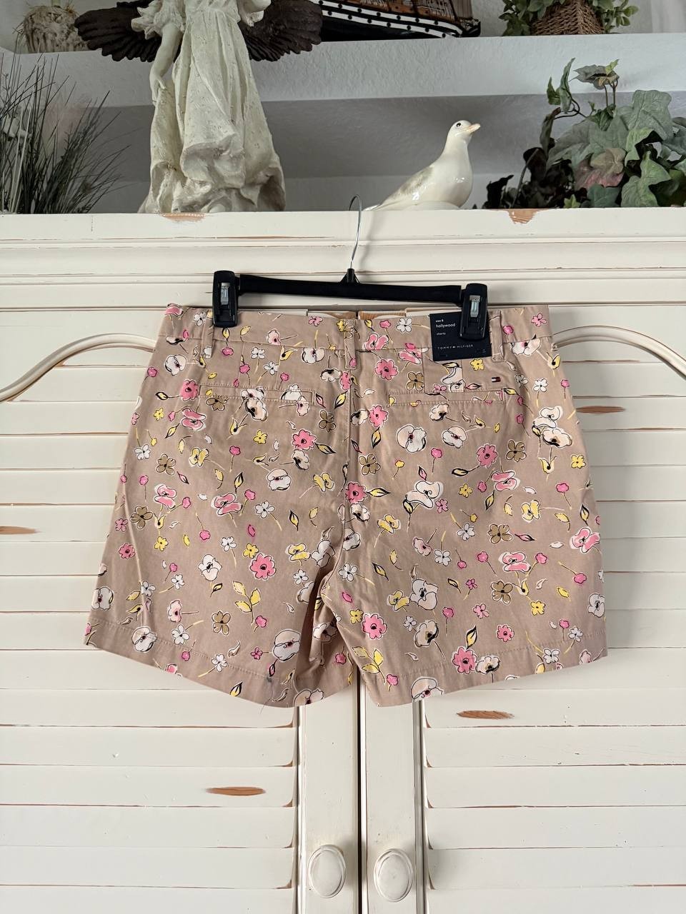 Tommy Hilfiger Printed Shorts – Size 8 – NWT – Sand Combo Mid-Rise Floral Cotton