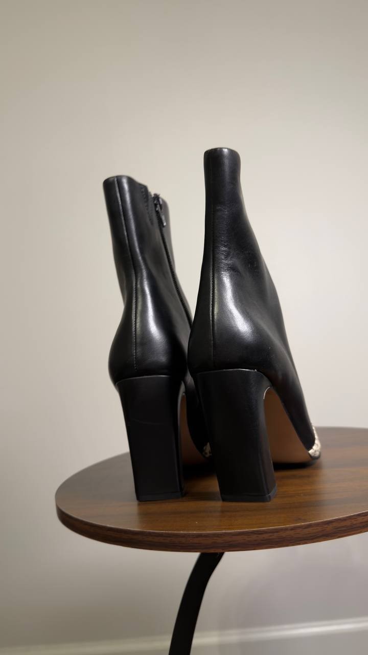 Steve  Madden  Booties  Black  8  New  $169