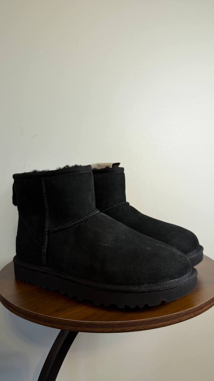 UGG Classic II Mini Boots 7 Black Twinface Sheepskin Pull‑On Warm NIB msrp$169