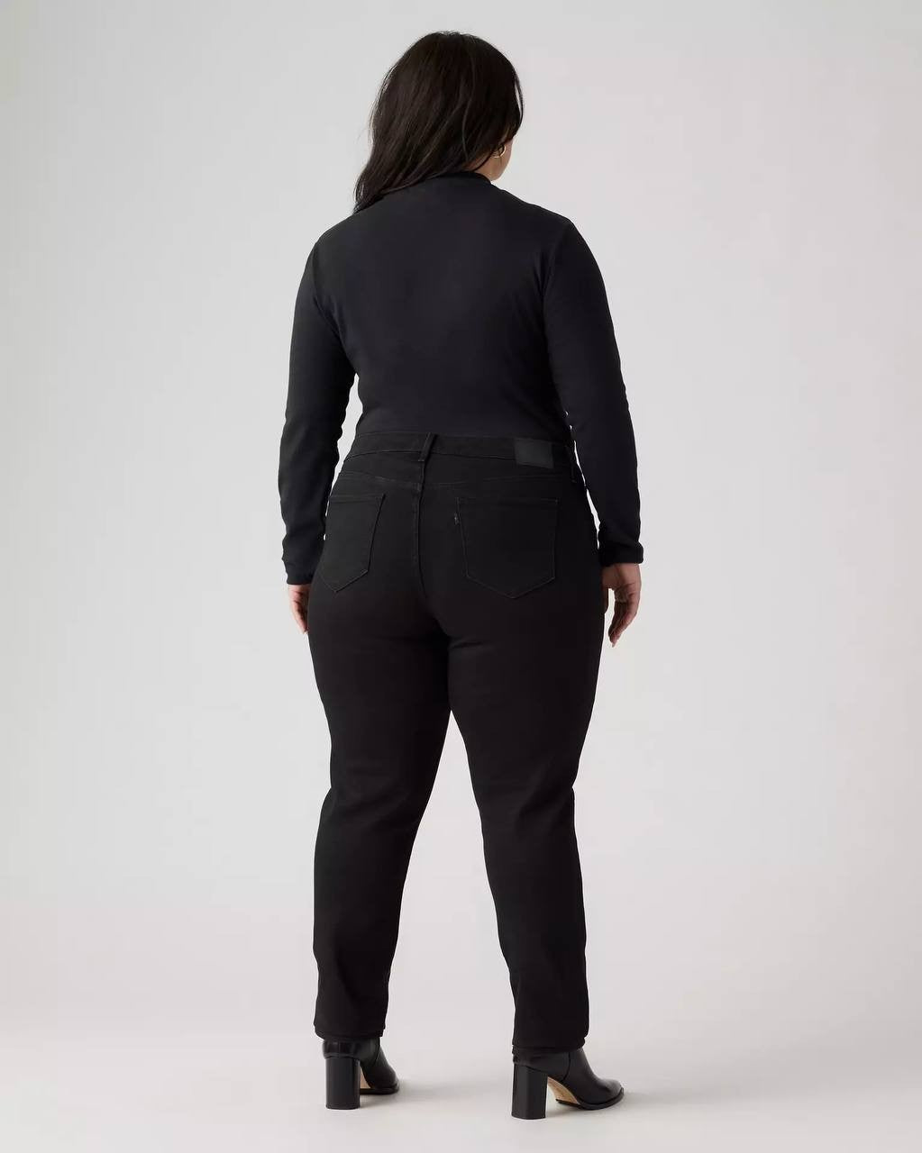 Levi’s 311 Shaping Skinny Jeans Plus Size Soft Black 24W NWT $74.95