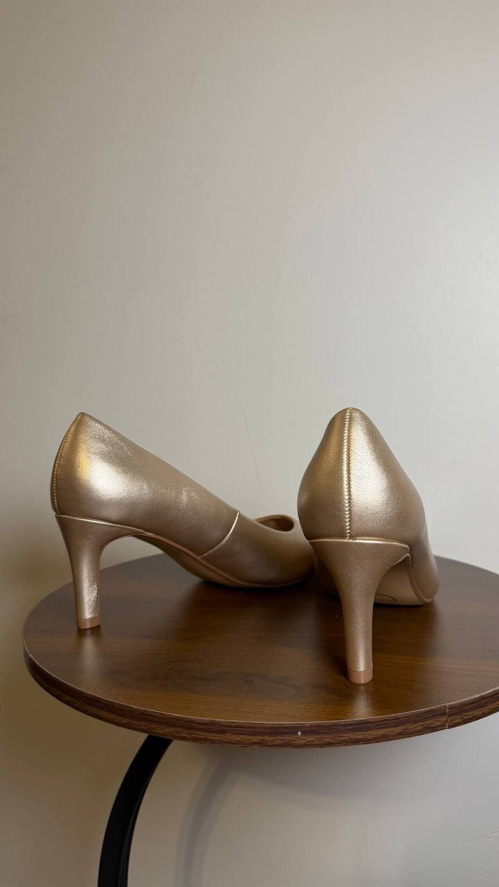 Journee Champagne Toe Dress Pumps 8.5M NIB MSRP $93